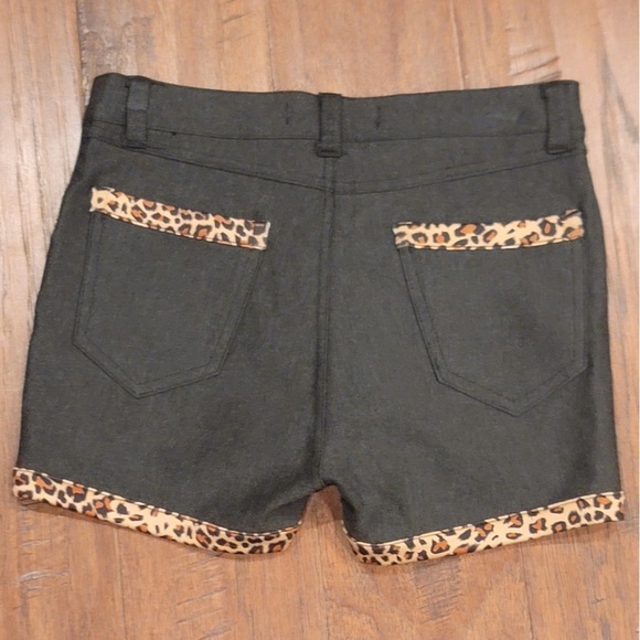 NWT! Small Leopard Trim Black Women's Shorts - Picture 2 of 9